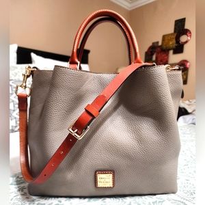 Dooney & Bourke Pebble Grain Large Barlow in Taupe like new,  carried once